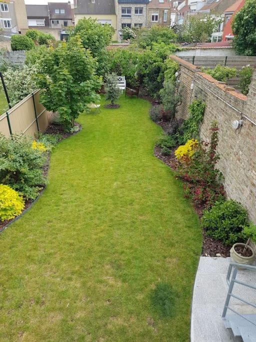 A Deux Pas De La Mer. Maison Avec Jardin Sud. Les Moussaillons Hébergement de vacances *