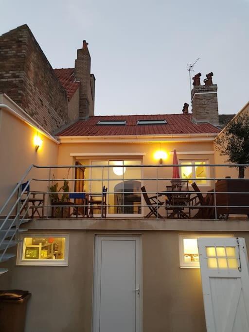 Hébergement de vacances A Deux Pas De La Mer. Maison Avec Jardin Sud. Les Moussaillons